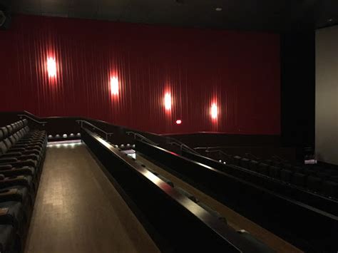 Movie Theater «Regal Cinemas Crocker Park 16 & IMAX», reviews and ...