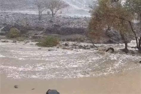 Rain in UAE: Thunder, lightning strike Ras Al Khaimah - Arabian ...