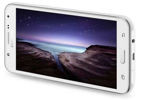 Samsung Launches Pro-Selfie Camera Smartphones Galaxy J5, J7 with Front-LED Flash; Price ...