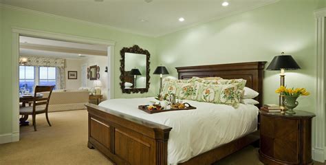 Hotel Accommodations in Whitefield, NH | Mountain View Grand Resort & Spa