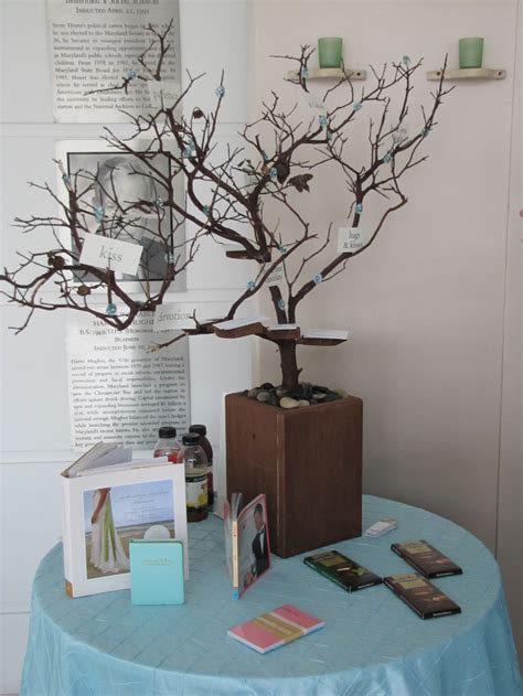 memory tree - Google Search | Memory tree, Tree branch decor, Tree decor