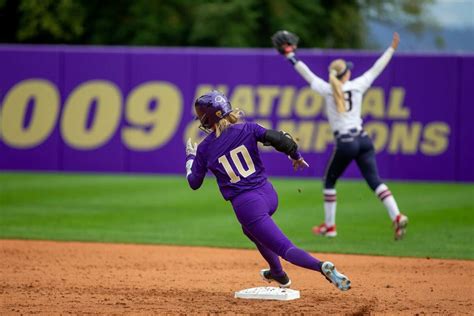 8 reasons to get fired up for UW softball – Articles by Mike Kord