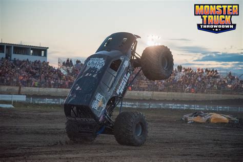 Bounty Hunter | MonsterTruckThrowdown.com | Online Home of Monster ...