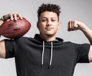 Patrick Mahomes II Biography - Facts, Childhood, Family Life & Achievements