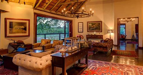 Tintswalo Safari Lodge in Manyeleti Game Reserve - Kruger National Park ...