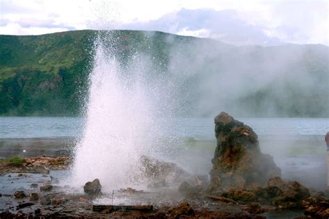 LAKE BOGORIA NATIONAL RESERVE - Shadows Of Africa