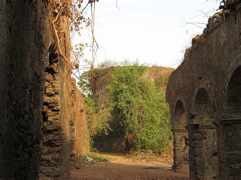 Ghodbunder Fort, Thane, India Tourist Information