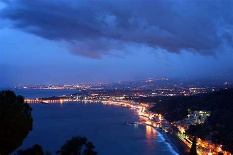 9 Best Things To Do In Giardini Naxos, Italy, At Night | Trip101