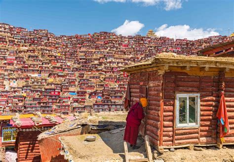 New Directive in Larung Gar Forbids Outsiders Entry - Free Tibet