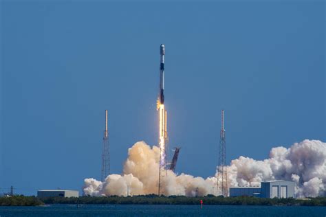 Watch SpaceX launch a big communications satellite into orbit tonight ...