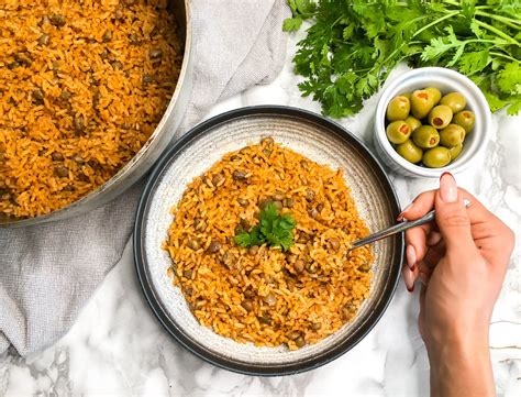 How to Make Puerto Rican Arroz Con Gandules | POPSUGAR Latina