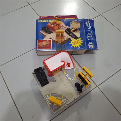 MicroMachines Service Station, Hobbies & Toys, Toys & Games on Carousell