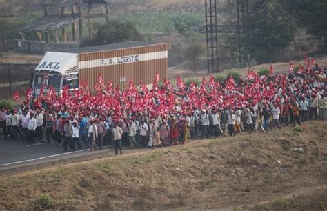 Farmers threaten ‘jail bharo’ protest on May 14 in Maharashtra | Mumbai ...