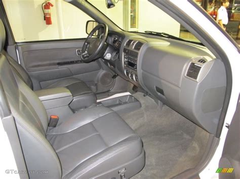 2004 Chevrolet Colorado LS Crew Cab Interior Color Photos | GTCarLot.com