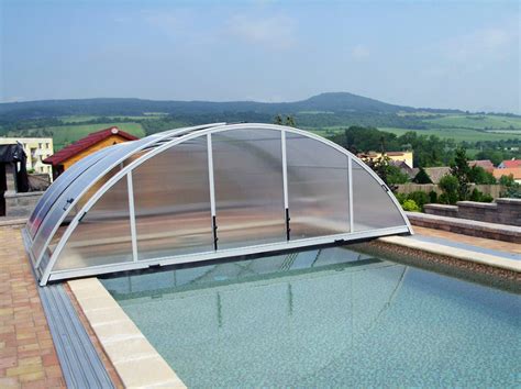 Retractable swimming pool enclosure Universe | sunrooms-enclosures.com