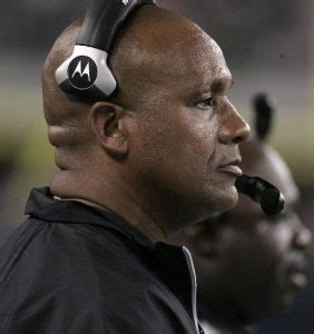 Source: Hue Jackson To Become New Head Coach of Oakland Raiders ...