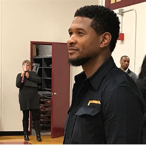 Usher makes surprise appearance at Tyner, speaks to students ...