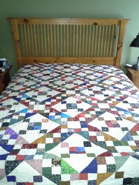 The Jacob's Ladder Quilt is a Classic Favorite - Quilting Digest