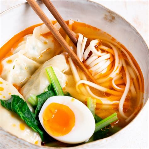 20-minute Dumpling Noodle Soup