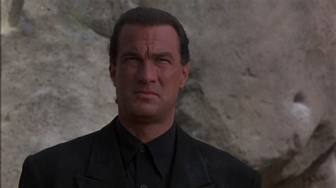 Steven Seagal - Under Siege 2: On Dark Territory (1995) Movie Still 1995 Movies, Build Muscle ...