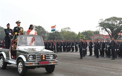 President Droupadi Murmu reviews Passing Out Parade of 145th batch of ...