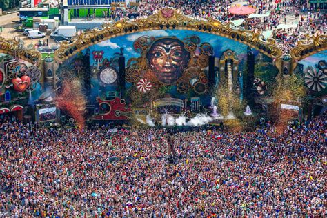 Tomorrowland 2015 Live Streaming: Where to Tune, Watch Performances of 3-Day Music Festival [VIDEO]