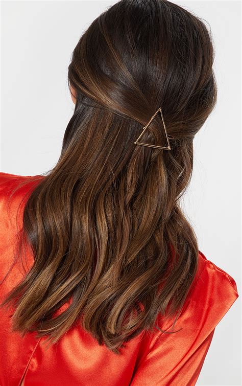 Gold Over Sizes Triangle Hair Slide | PrettyLittleThing IL