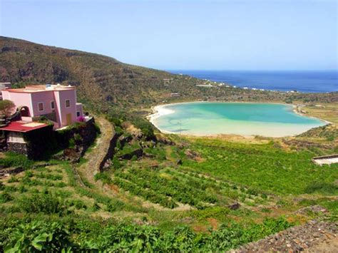 PANTELLERIA ISLAND SICILY SOUTH ITALY - HOLIDAYS TRAVEL & PROPERTY IN SOUTH ITALY - HOTEL ROOMS ...