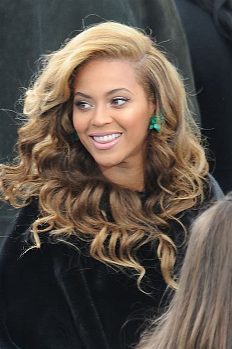 Beyoncé: Hair Style File | Beyonce hair, Hair styles, Hairdo