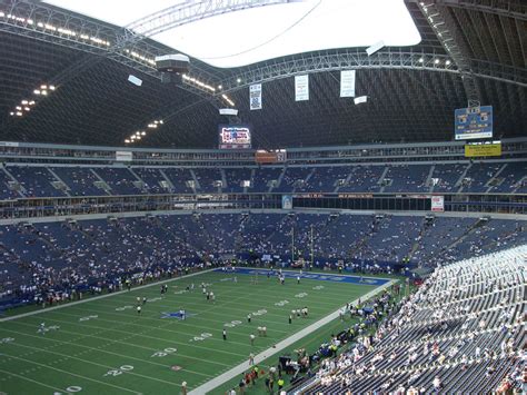 NFL Stadiums and Thanksgiving Games - Football Stadium Digest