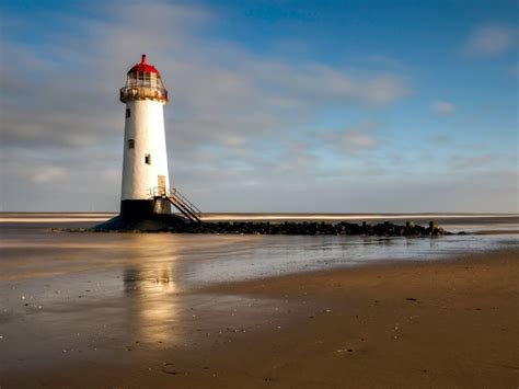 Point of Ayr Lighthouse, Flintshire