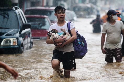 Typhoon Ulysses triggers worst floods in Metro Manila in years | Inquirer News