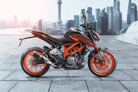 KTM 250 Duke Price - Mileage, Colours, Images | BikeDekho