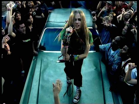 Avril Lavigne-'Sk8er Boi' MV screencaps [HQ] - Music Image (19783966) - Fanpop