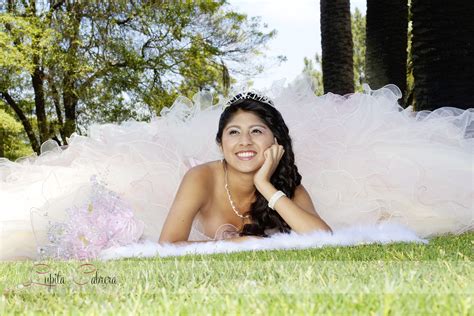 Lupita Cabrera Photography | Quinceanera photography, Quince pictures, Quinceanera