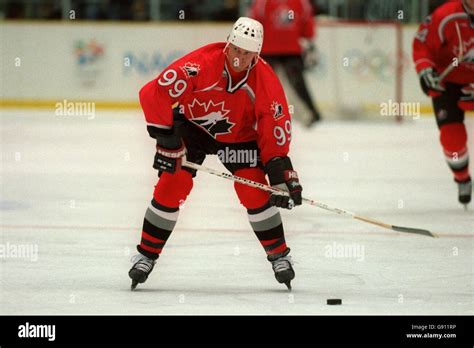 Ice hockey winter olympics 1998 final group canada belarus hi-res stock photography and images ...