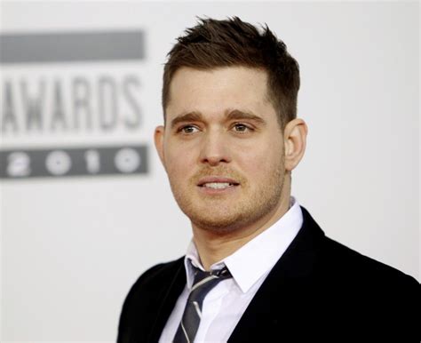 Michael Bublé Shares Hilarious Gym Photo On Instagram: ‘Holidays Are ...