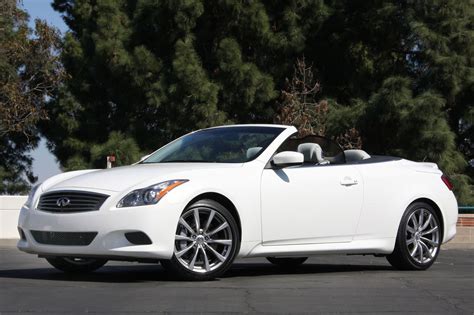 2011 Infiniti G37 Convertible Review