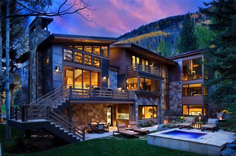 Captivating modern-rustic home in the Colorado mountains | Colorado mountain homes, Modern ...