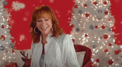 'Reba McEntire's Christmas In Tune' Review : A sweet retuning of lovers ...