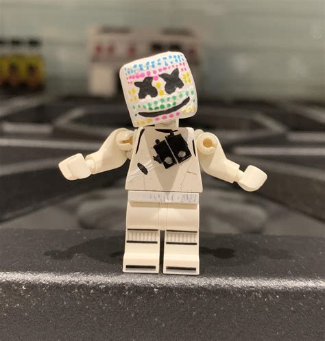 Custom LEGO Marshmello minifigure (Fortnite outfit) : r/FortNiteBR