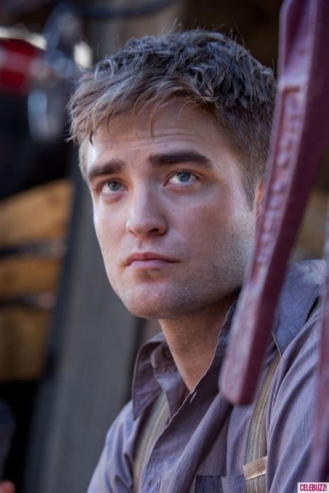 *New Stills* Water For Elephants - Robert Pattinson Photo (20800298 ...