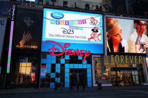 Big Apple Pixie Dust: D23’s Sneak Peek at Times Square Disney Store | The Disney Blog