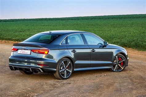 Audi RS3 Sedan (2017) Quick Review