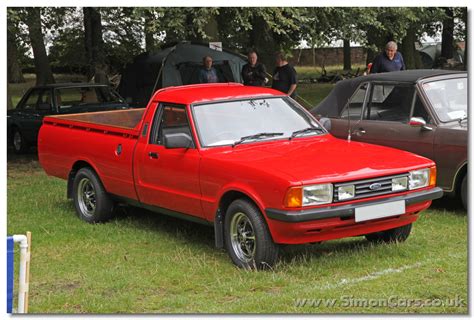 Simon Cars - Ford Cortina