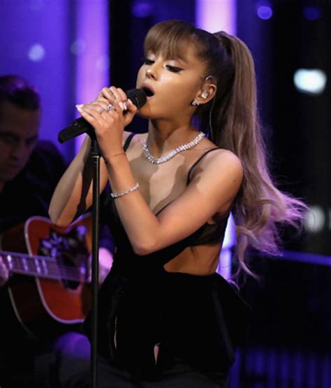 Ariana Grande Performs "Thank U, Next" for First Time, Nearly Falls on ...