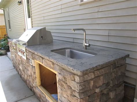 How to Select an Outdoor Kitchen Sink - Chica Dragon