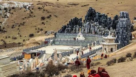 Tibetan Sky Burial: Funeral for Tibetan Buddhists