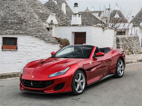 Ferrari Portofino Photos and Specs. Photo: Ferrari Portofino interior ...