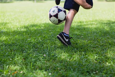 28 Fun Outdoor PE Games for Children - Twinkl